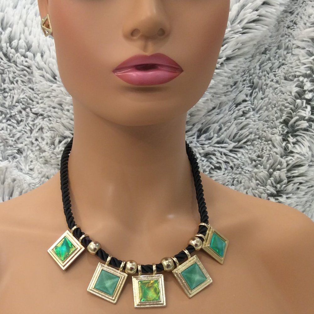 Green stone and black rope necklace with earrings